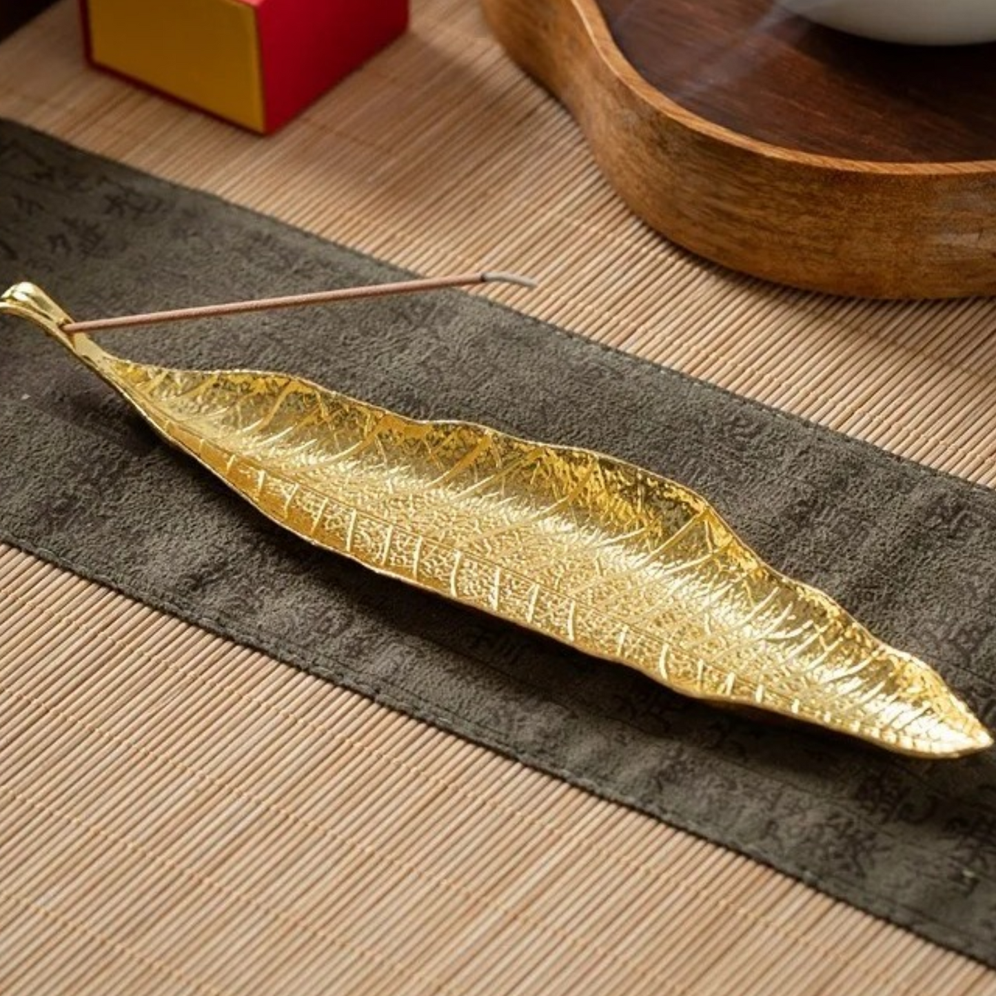 Porta incienso de Hoja dorada