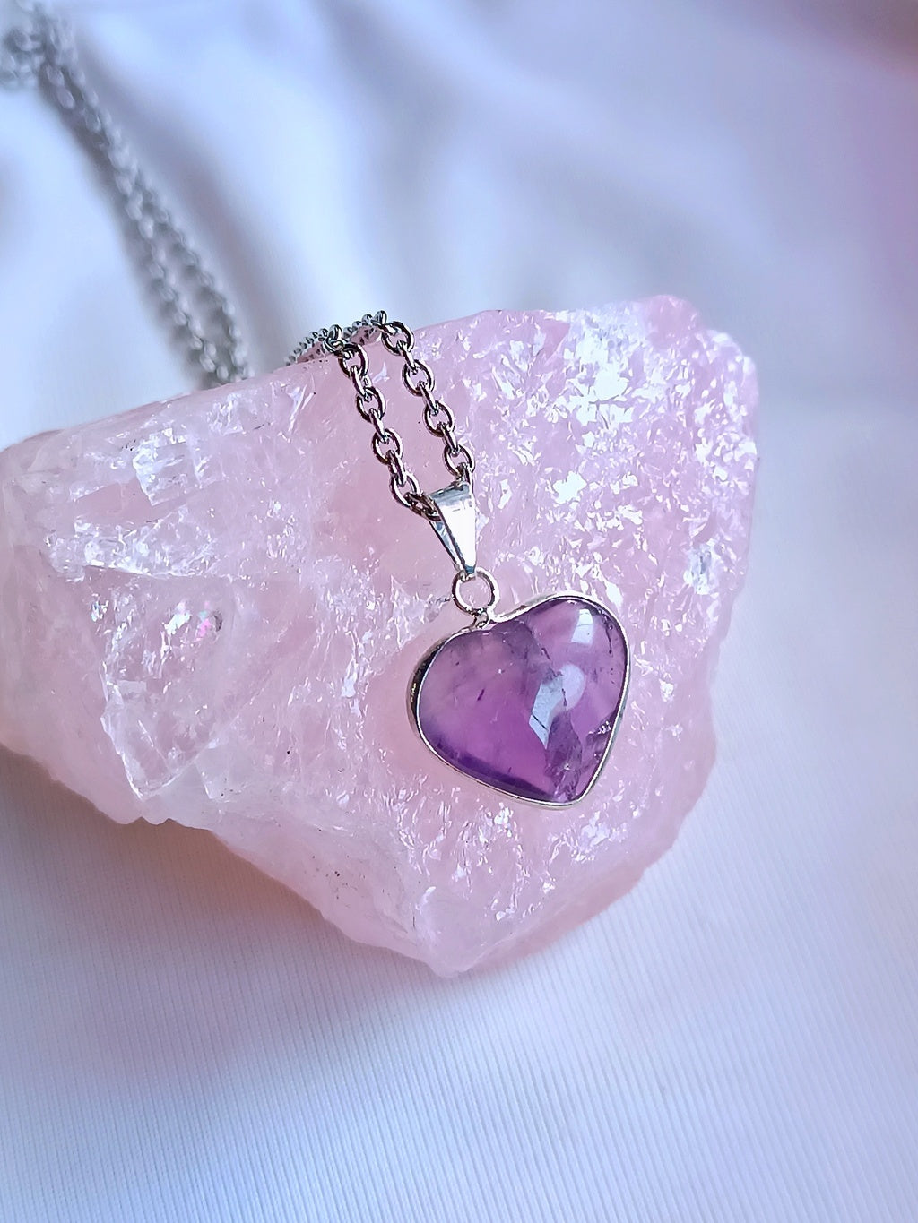 DIJE DE AMATISTA-SERENIDAD CORAZÓN