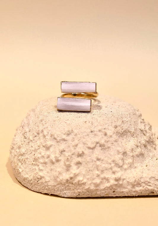 Anillo de Selenita Ajustable