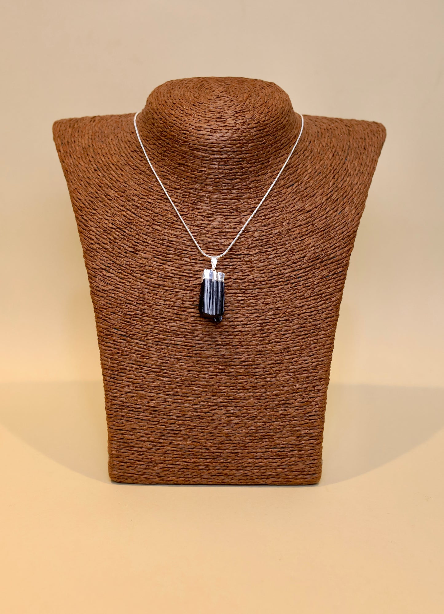 Dije de Turmalina Rústico