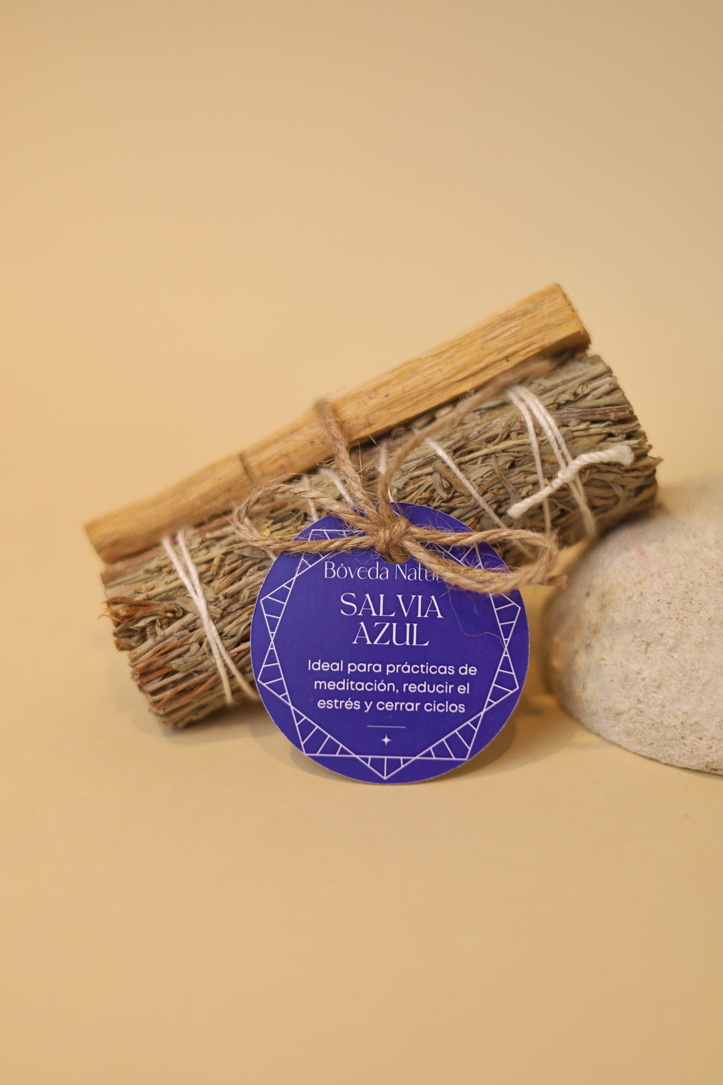 Kit de Salvia Azul y Palo Santo – Meditación y Cierre de Ciclos Descripción: